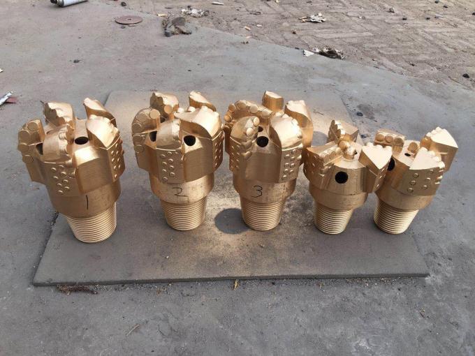 Gegooid RC hamer stukken omgekeerde circulatie boor stuk perfect voor goed boren 5