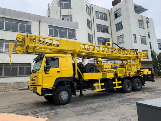 300m Boorgat die van de Vrachtwagenchassis van Rig Howo 6x4 Roterend Lijsttype boren