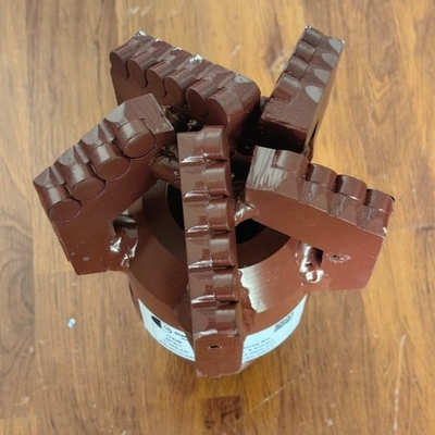 5 Blades Step Type Pdc Drill Bit Voor het boren van geothermische waterputten
