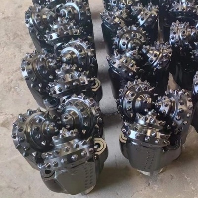 200 mm IADC545 Luchtboor Tricone Rock Bit voor mijnbouwboorprojecten