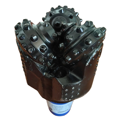 30 M Maximale diepte van het gat Geïntegreerde rotsboormachine met cabine en 114 mm boorpijp OD