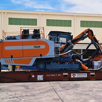 Machines voor het boren van boorgaten met een oppervlakte-crawler voor het ontginnen en blazen van edelmetaal