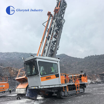 R880L Oppervlakte geïntegreerde Tricone Rotary Mining Drilling Rig Geschikt voor gaten met een diameter van 150-230 mm en boorddiepte tot 54 m