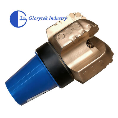 Geavanceerde Matrix of Stalen PDC Boorbeitel 6 1/2 Inch 5 Bladen voor Harde en Abrasieve Rotsen